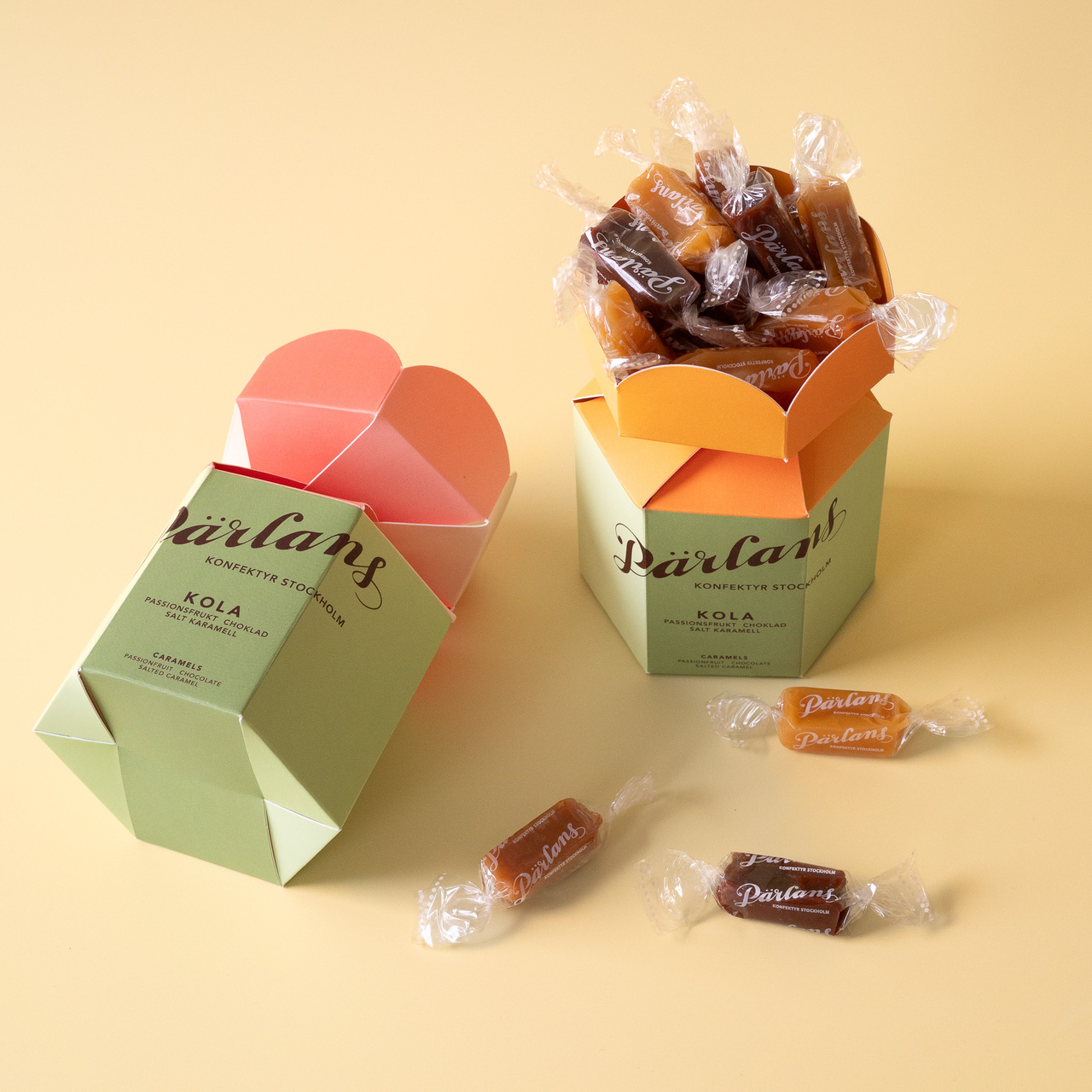 caramel FLOWER 12 pieces