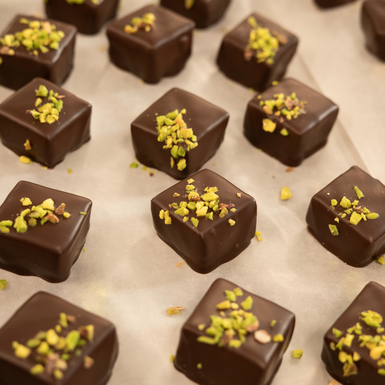 kola i choklad PISTAGENÖT 6 bitar