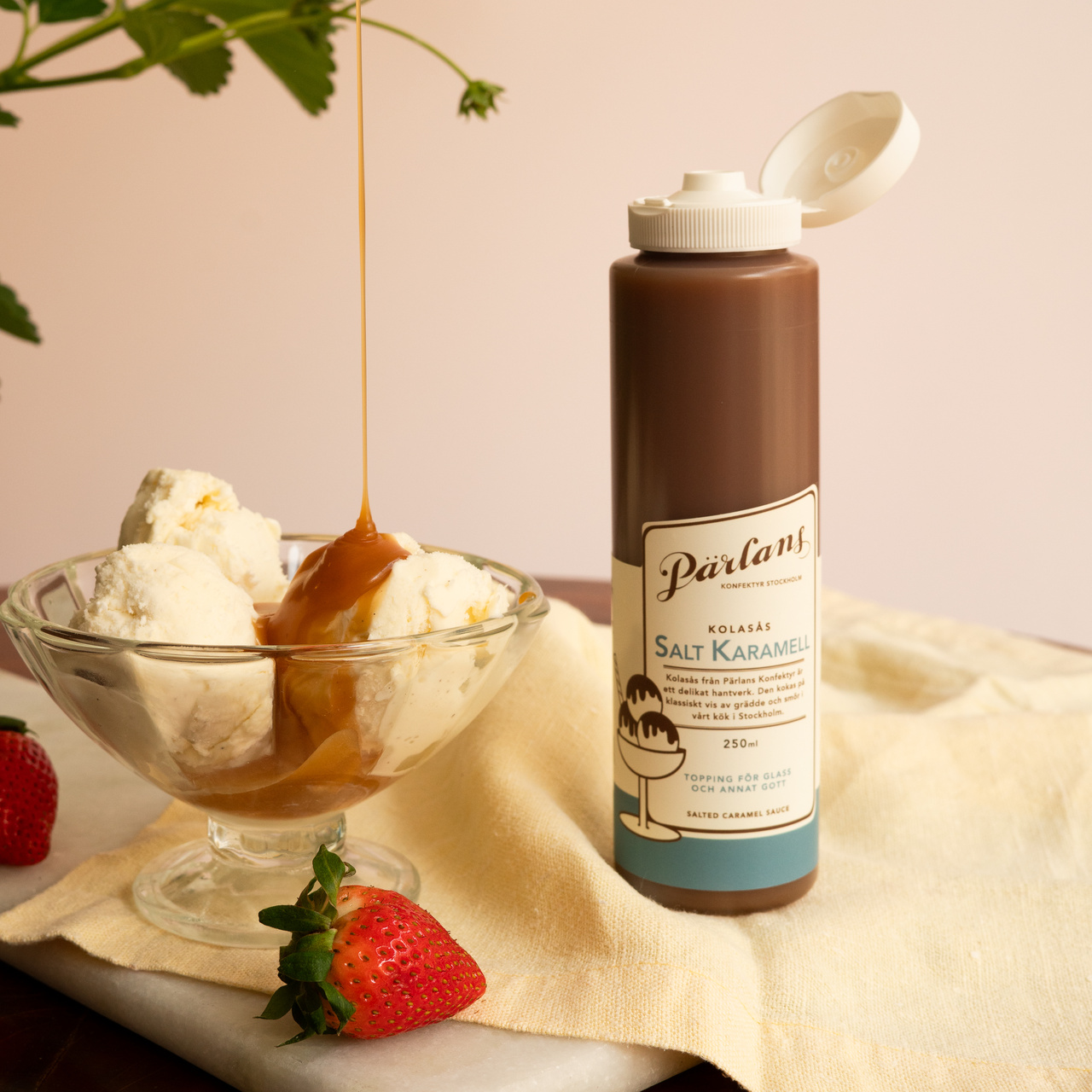 kolasås SALT KARAMELL squeeze 250ml