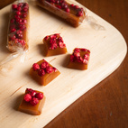 caramel bar SAFFRON & LINGONBERRIES